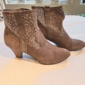 American Eagle Outfiitter ankle boots